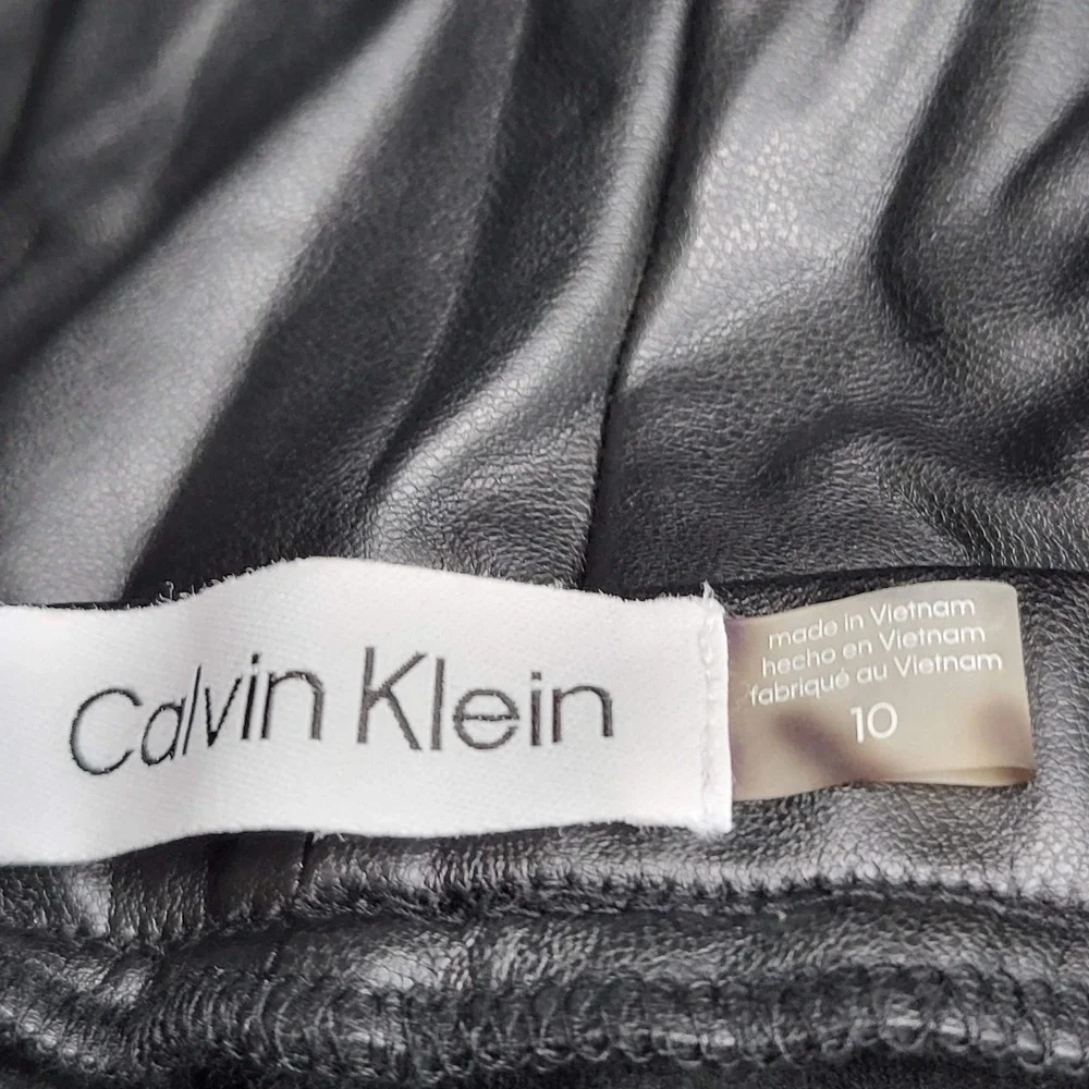 Calvin Klein *please carefully